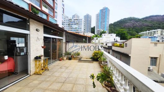 Casa de Condomínio com 2 Quartos à venda, 100m² no Botafogo, Rio de Janeiro