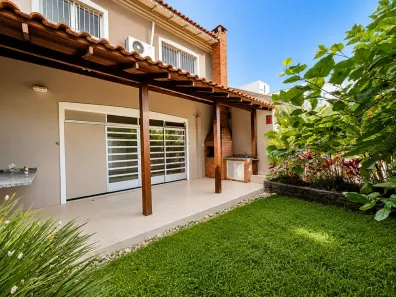 Casa com 4 Quartos à venda, 257m² no Agronômica, Florianópolis