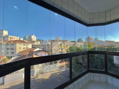 Apartamento com 2 Quartos à venda, 75m² no Jardim Las Palmas, Guarujá