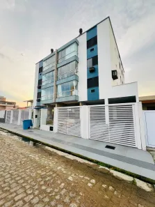 Apartamento com 3 Quartos para alugar, 129m² no Centro, Balneário Rincão