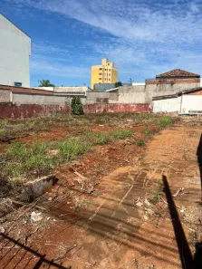 Lote/Terreno à venda, 450m² no Vitória, Londrina