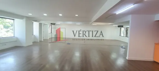 Sala Comercial para alugar, 189m² no Vila Olímpia, São Paulo