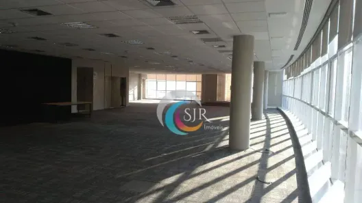 Sala Comercial para alugar, 600m² no Tamboré, Barueri