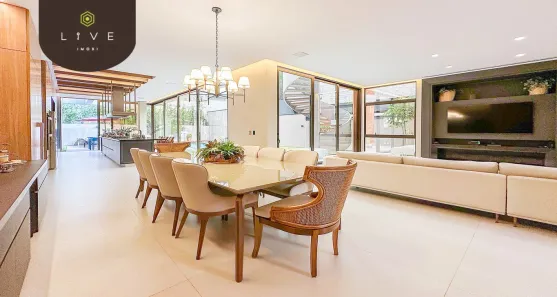Casa de Condomínio com 4 Quartos à venda, 428m² no Santa Felicidade, Curitiba