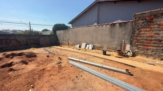 Lote/Terreno à venda, 255m² no Jardim dos Oliveiras, Campinas