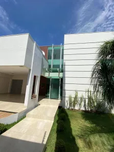 Sobrado com 3 Quartos à venda, 326m² no Anápolis City, Anápolis