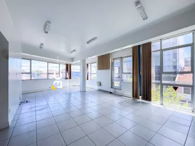 Sala Comercial à venda, 48m² no Floresta, Porto Alegre