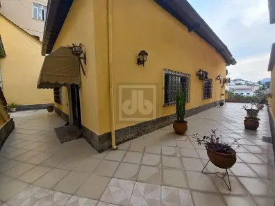Casa com 5 Quartos à venda, 280m² no Pechincha, Rio de Janeiro