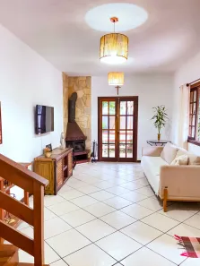 Casa com 3 Quartos à venda, 175m² no Samambaia, Petrópolis