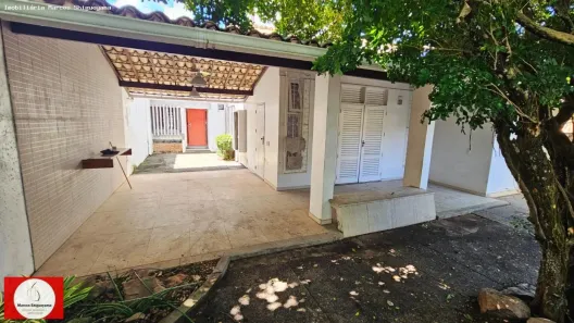 Casa com 3 Quartos para alugar, 360m² no Pituba, Salvador