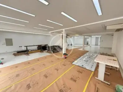 Ponto Comercial para alugar, 250m² no Indianópolis, São Paulo