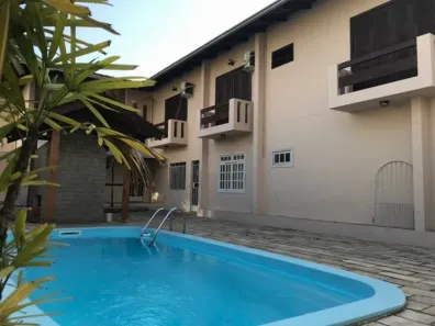 Casa com 6 Quartos para alugar, 600m² no Centro, Balneário Camboriú