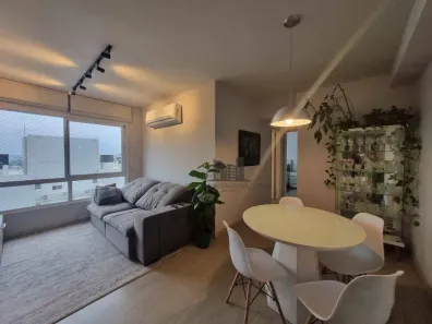 Apartamento com 2 Quartos à venda, 62m² no Jardim Carvalho, Porto Alegre