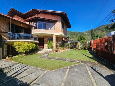 Casa com 3 Quartos à venda, 300m² no Lagoa da Conceição, Florianópolis