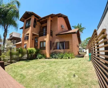 Casa de Condomínio com 4 Quartos para alugar, 230m² no Rio Tavares, Florianópolis