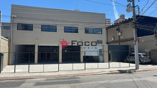 Galpão/Depósito/Armazém para alugar, 800m² no Jardim São Dimas, São José dos Campos