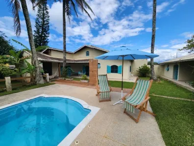 Casa com 3 Quartos à venda, 180m² no Vila Peruibe, Peruíbe