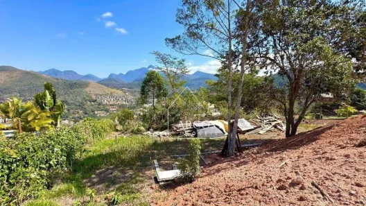 Lote/Terreno à venda, 1300m² no Nogueira, Petrópolis