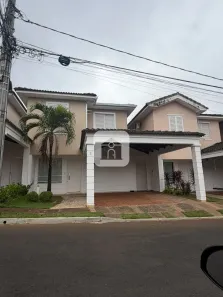 Casa de Condomínio com 3 Quartos para alugar, 190m² no Jardim Karaíba, Uberlândia