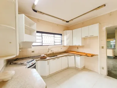 Casa com 3 Quartos à venda, 273m² no São João, Araçatuba