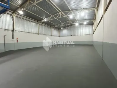 Galpão/Depósito/Armazém para alugar, 368m² no Carajás, Uberlândia