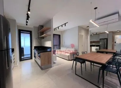 Apartamento com 2 Quartos para alugar, 74m² no Cerqueira César, São Paulo