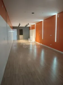 Prédio Comercial para alugar, 252m² no Brás, São Paulo