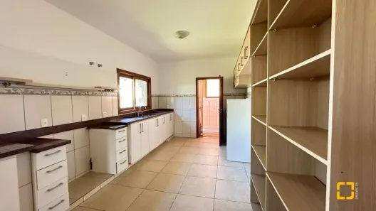 Casa com 5 Quartos à venda, 340m² no Rio Tavares, Florianópolis