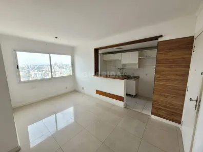 Apartamento com 3 Quartos para alugar, 70m² no Vila Ipiranga, Porto Alegre