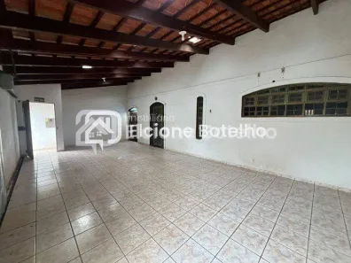 Casa com 4 Quartos à venda, 192m² no Cidade Jardim, Uberlândia