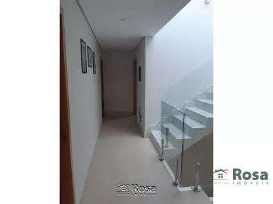Sobrado com 4 Quartos à venda, 277m² no Jardim Vitória, Cuiabá