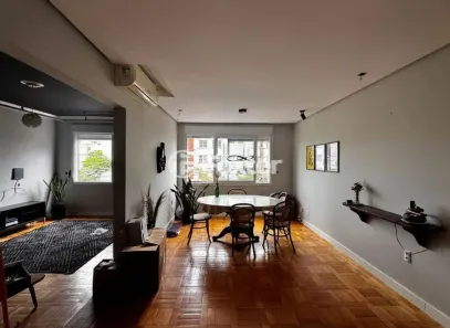 Apartamento com 2 Quartos à venda, 107m² no Três Figueiras, Porto Alegre