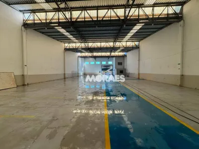 Galpão/Depósito/Armazém para alugar, 750m² no Parque Paulista, Bauru