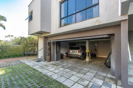 Casa de Condomínio com 3 Quartos à venda, 211m² no Vila Conceição, Porto Alegre