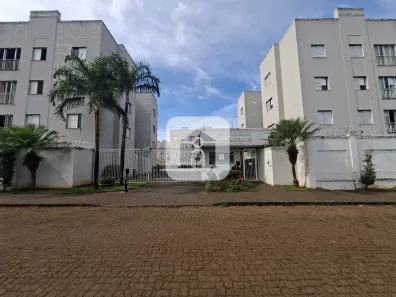 Apartamento com 3 Quartos para alugar, 70m² no Tubalina, Uberlândia