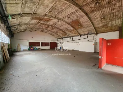 Galpão/Depósito/Armazém para alugar, 682m² no Bosque da Saúde, São Paulo