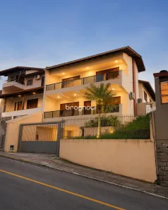 Casa com 5 Quartos à venda, 400m² no Canto, Florianópolis