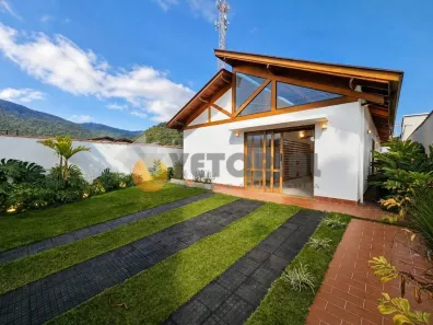 Casa com 3 Quartos à venda, 120m² no Massaguaçu, Caraguatatuba
