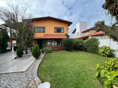 Casa com 8 Quartos à venda, 300m² no Campeche, Florianópolis