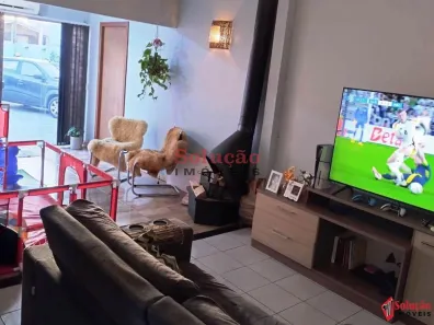 Casa com 2 Quartos à venda, 240m² no São José, Canoas