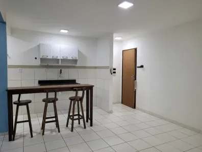 Apartamento com 3 Quartos para alugar, 66m² no Tomba, Feira de Santana