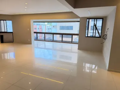 Apartamento com 4 Quartos à venda, 213m² no Ponta Verde, Maceió