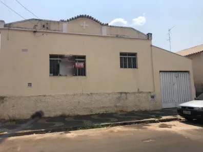 Casa com 2 Quartos para alugar, 70m² no Vila Aparecida, Santa Bárbara D'Oeste