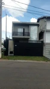 Casa com 4 Quartos à venda, 140m² no dos Pereiras (Caucaia do Alto), Cotia
