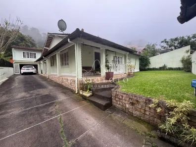 Casa com 3 Quartos à venda, 300m² no Quitandinha, Petrópolis