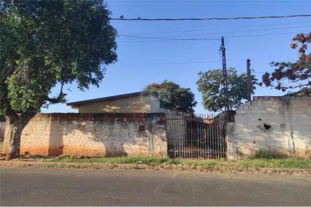 Casa com 3 Quartos à venda, 300m² no Primavera, Araçatuba