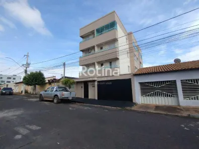Apartamento com 2 Quartos para alugar, 60m² no Segismundo Pereira, Uberlândia