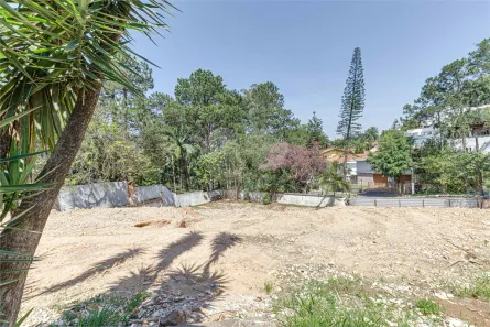 Lote/Terreno com 1 Quarto à venda, 11m² no Jardim Marajoara, São Paulo