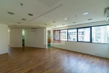 Sala Comercial para alugar, 120m² no Liberdade, São Paulo