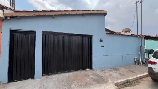 Casa com 3 Quartos à venda, 180m² no Petrópolis, Várzea Grande